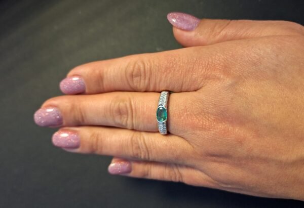 Zelta gredzens ar briljantiem 0.28ct, smaragdu 0.73ct - Image 3