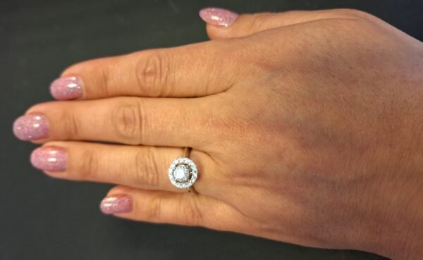 Baltā zelta gredzens ar briljantiem 0.90ct — изображение 2