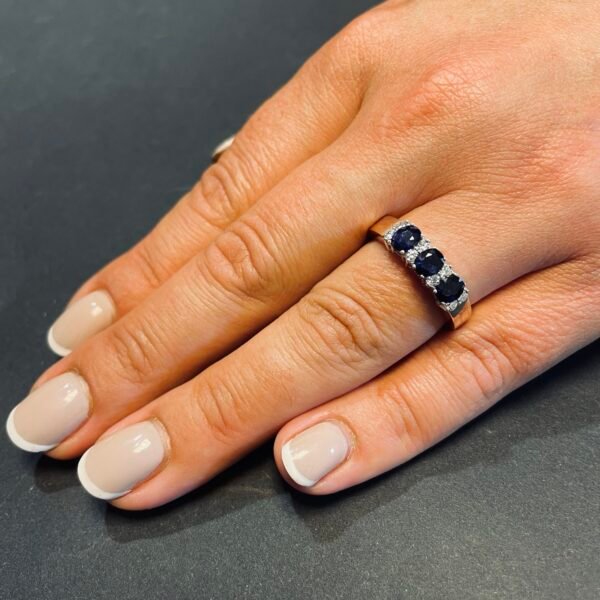Zelta gredzens ar briljantiem 0.20ct, safīrs 1.12ct — изображение 2