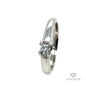 Baltā zelta gredzens ar briljantu 0.14ct