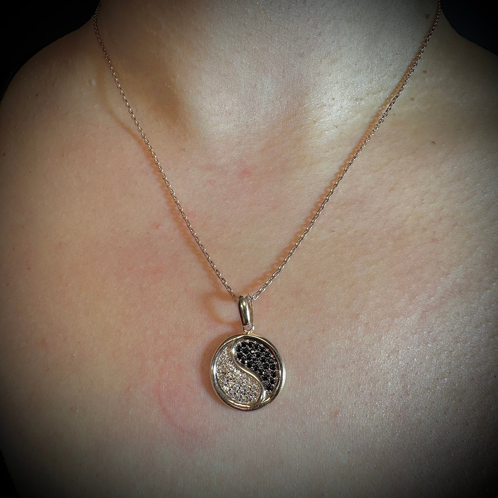 Zelta kulons Jiņ un Jan 1.92gr - Image 2